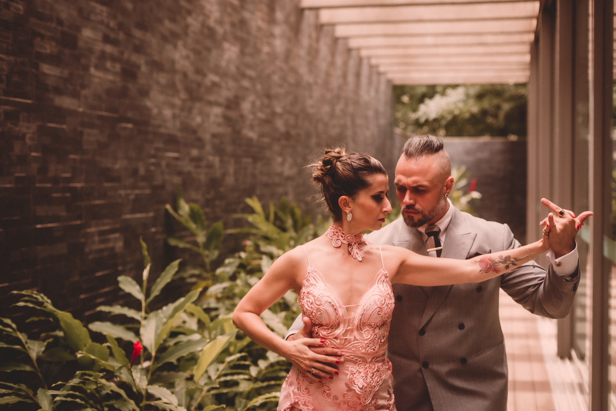 ensaio-de-casal-com-tango-estacao-da-luz-vanessa-mario-