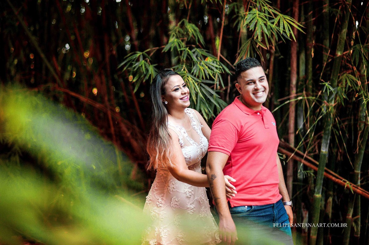 Fotografia de Pré Casamento feita pelo fotógrafo de Cetaguases Felipe Santana Fotografia, foto de casais felizes