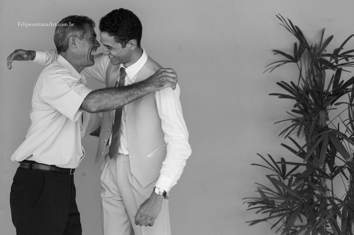 abraço-pai-noivo-casamento-fotografo-felipe-santana