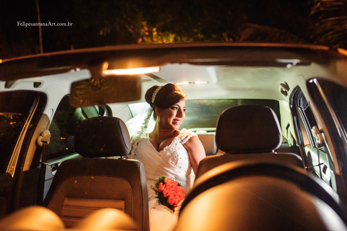 noiva-carro-casamento-joão-felipe-jesiana