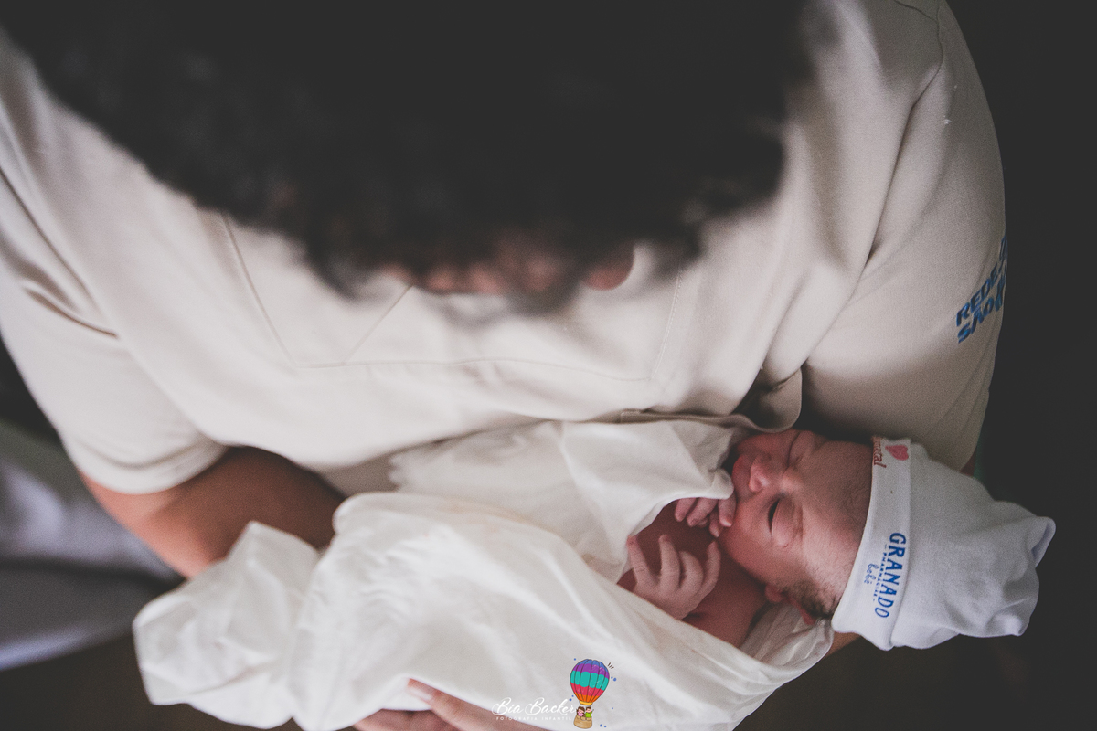 fotografia de parto normal rj maternidade perinatal laranjeiras parto humanizado doula Partejando Amor e Dra. Helena Cossich