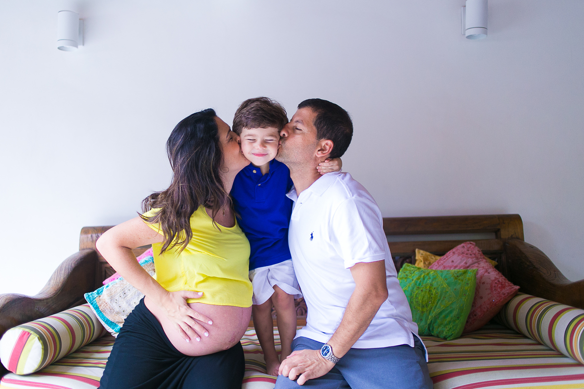 Ensaio gestante rj em casa fotos espontâneas para book gestante 