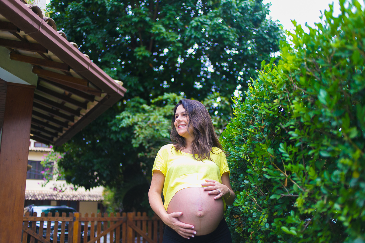 Ensaio gestante rj em casa fotos espontâneas para book gestante 