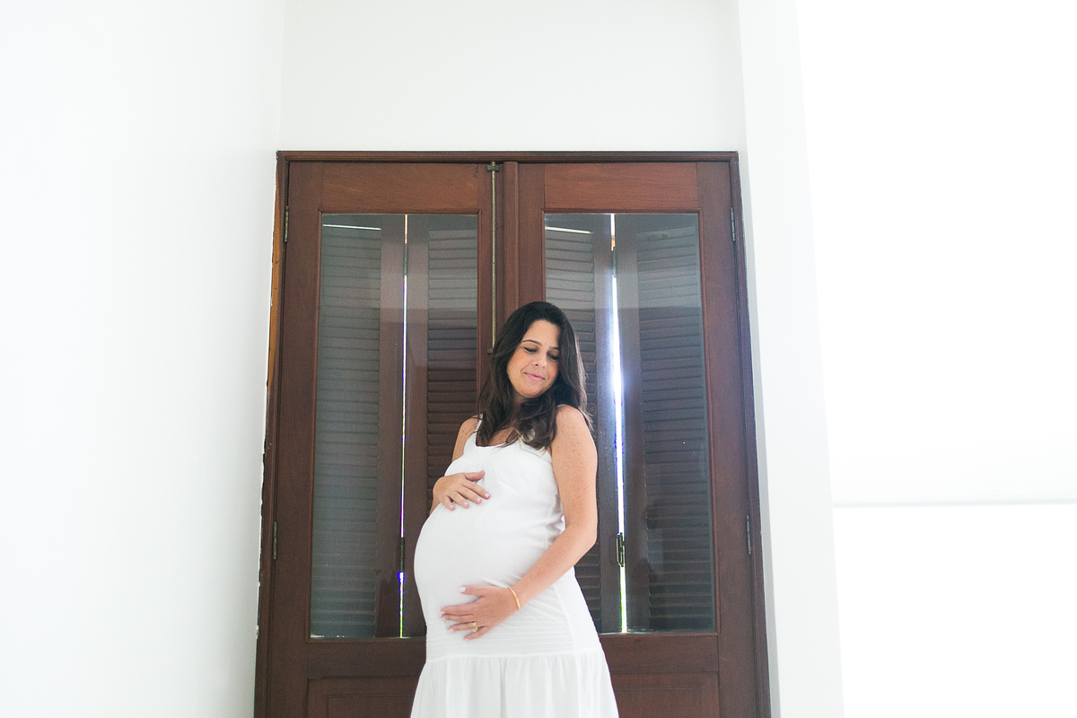 Ensaio gestante rj em casa fotos espontâneas para book gestante 