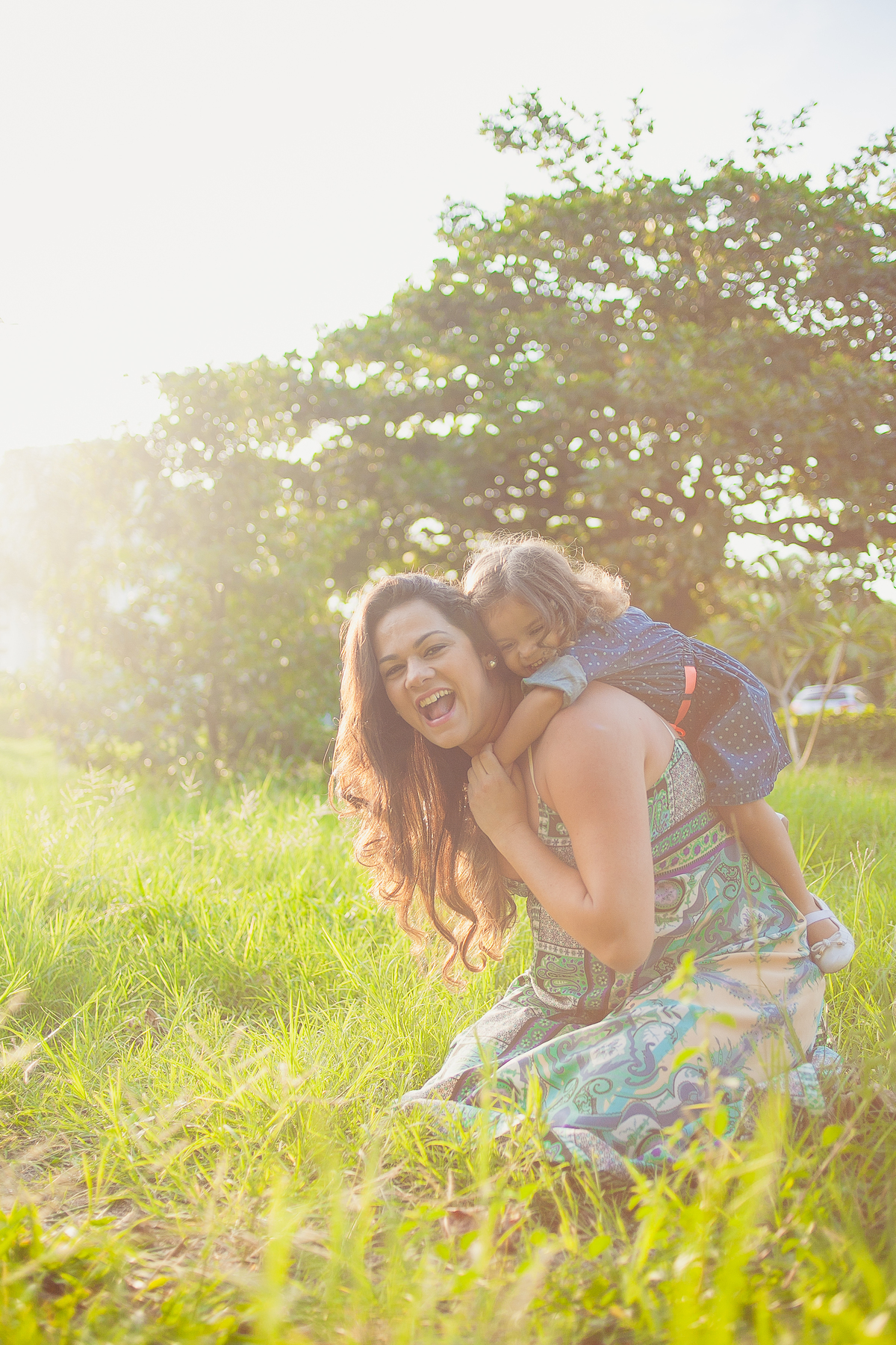 ensaio gestante externo no rio de janeiro fotos expontâneas no verde 