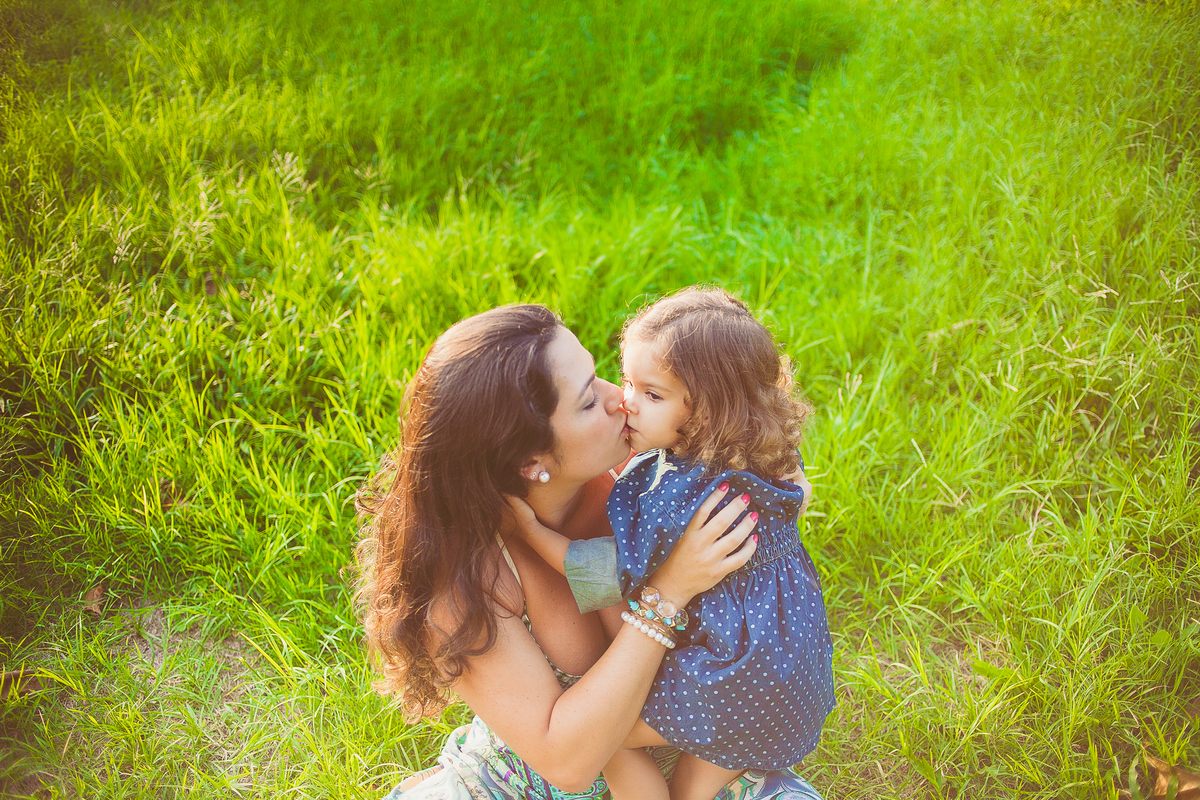 ensaio gestante externo no rio de janeiro fotos expontâneas no verde 