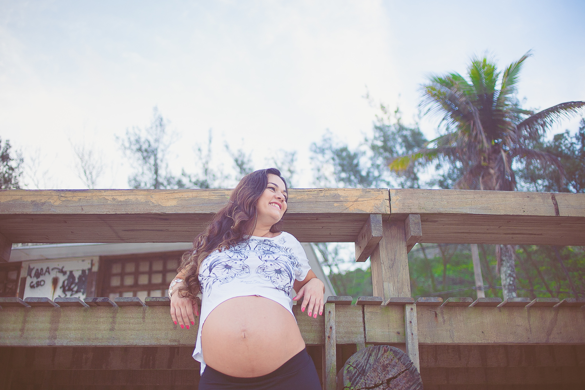 ensaio gestante externo no rio de janeiro fotos expontâneas na praia 