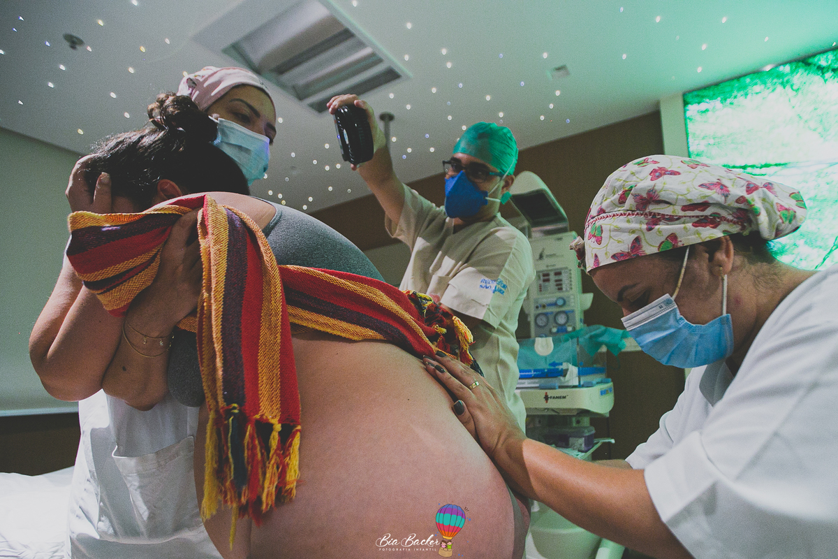 fotografia de parto normal perinatal laranjeiras dra helena cossich doula partejando amor amamente rio perinatal laranjeiras 