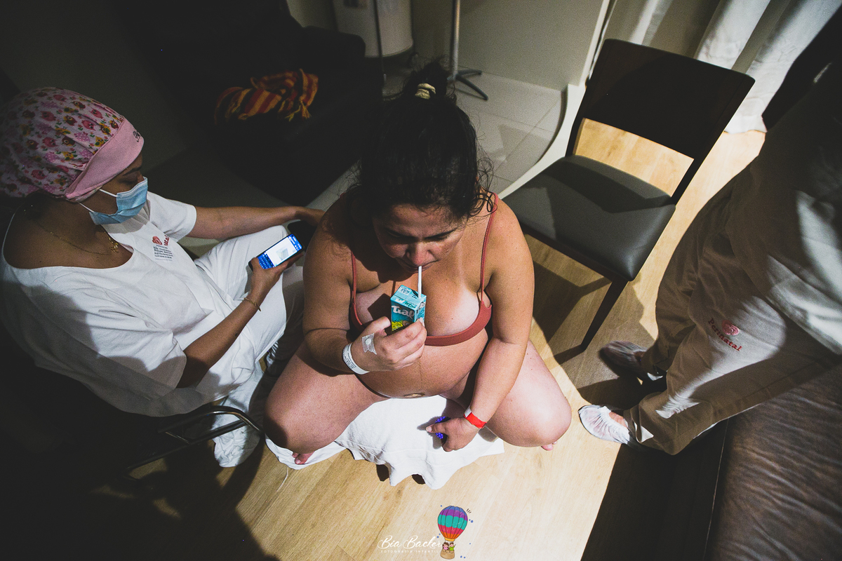 fotografia de parto normal perinatal laranjeiras dra helena cossich doula partejando amor amamente rio perinatal laranjeiras 
