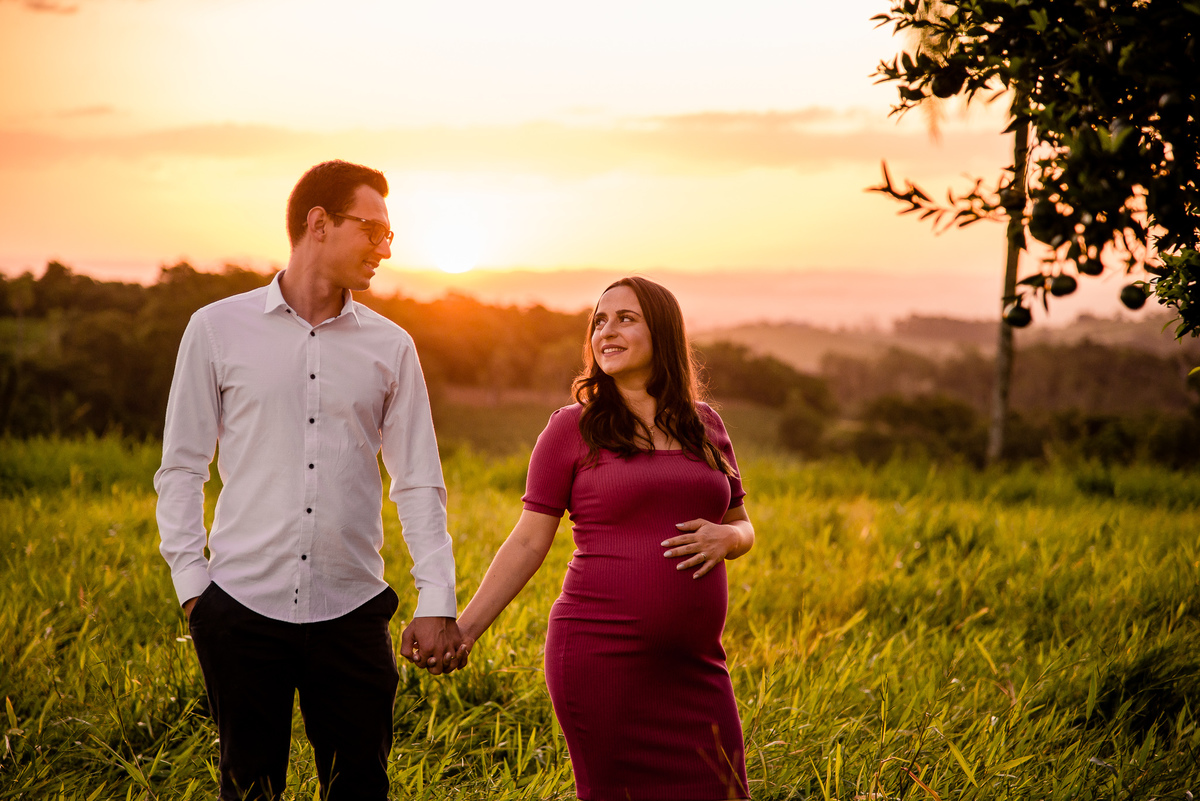 ensaio de gestante no por do sol na lomba grande
