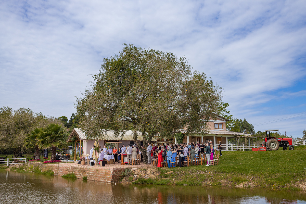 casamento na beira do lago