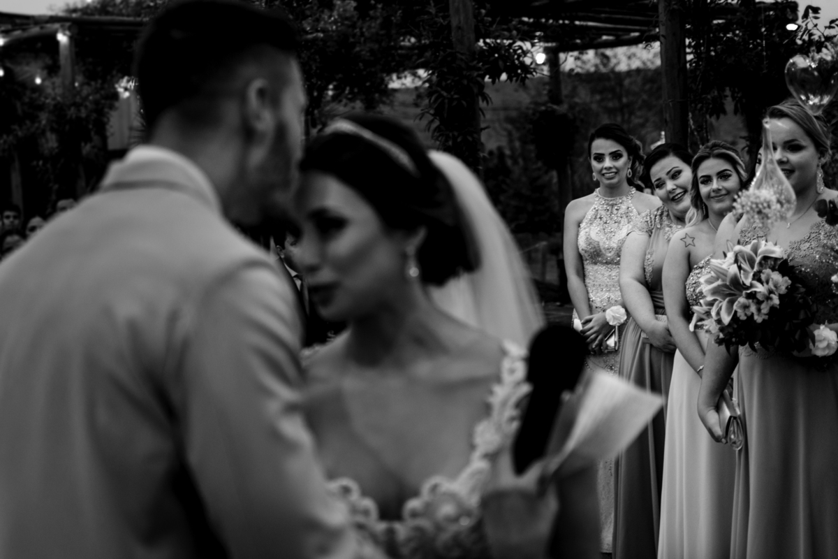 emoção das madrinhas de casamento