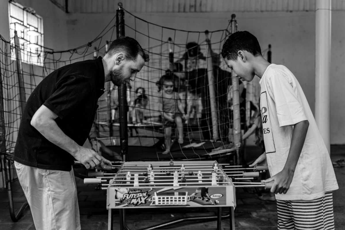 meninos jogando