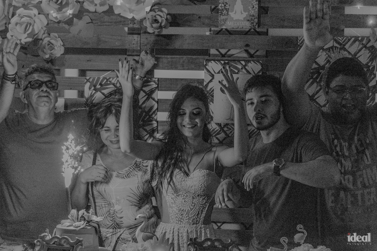 Retrato momento do parabéns em bw