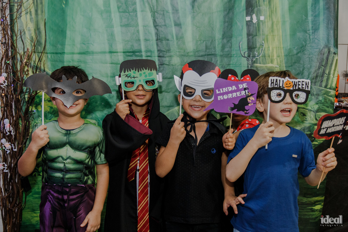 fotos do aniversariante e amigos em festa de aniversario ideal fotografia são luis