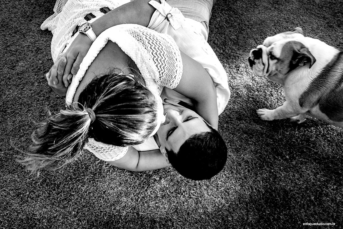 Ensaio de casal com Cachorro