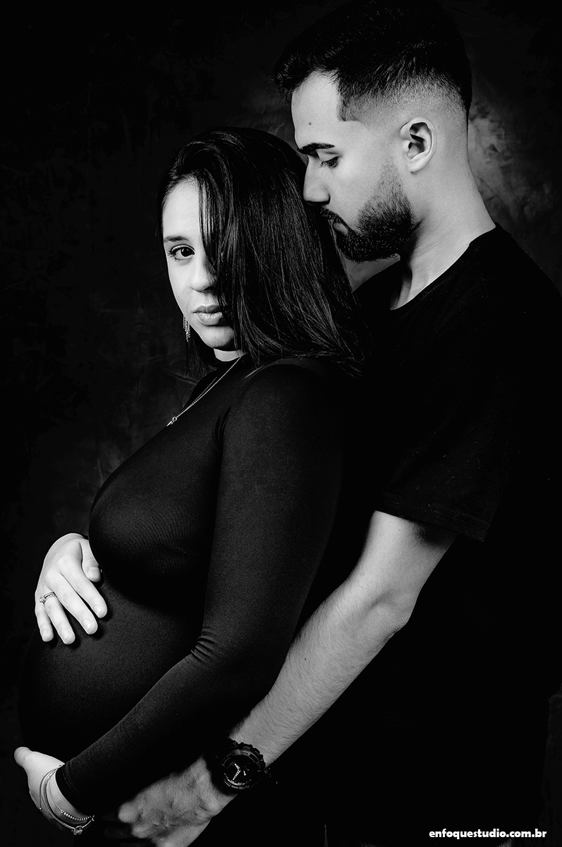 Ensaio de Casal Gestante em Studio