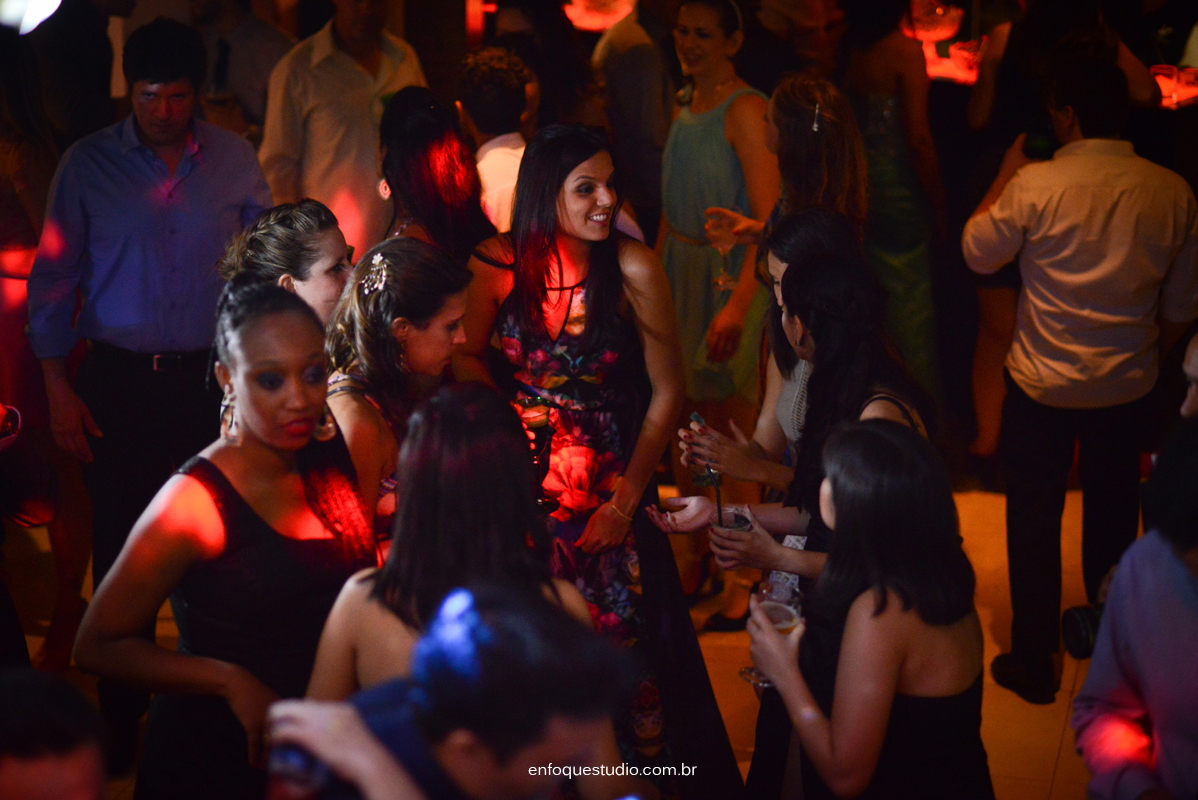 Fotos de casamento de Priscila e Gustavo no Salão Catavento em Piracicaba - SP