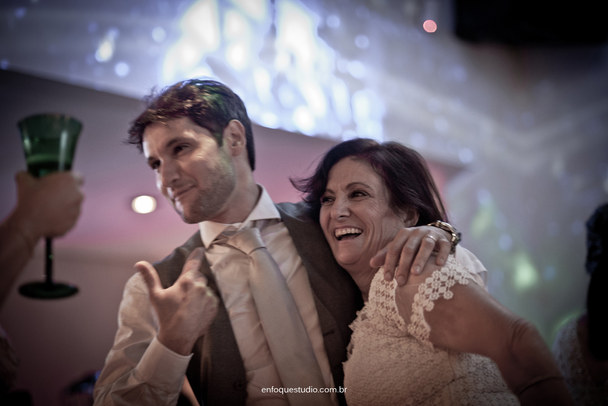 Fotos de casamento de Priscila e Gustavo no Salão Catavento em Piracicaba - SP