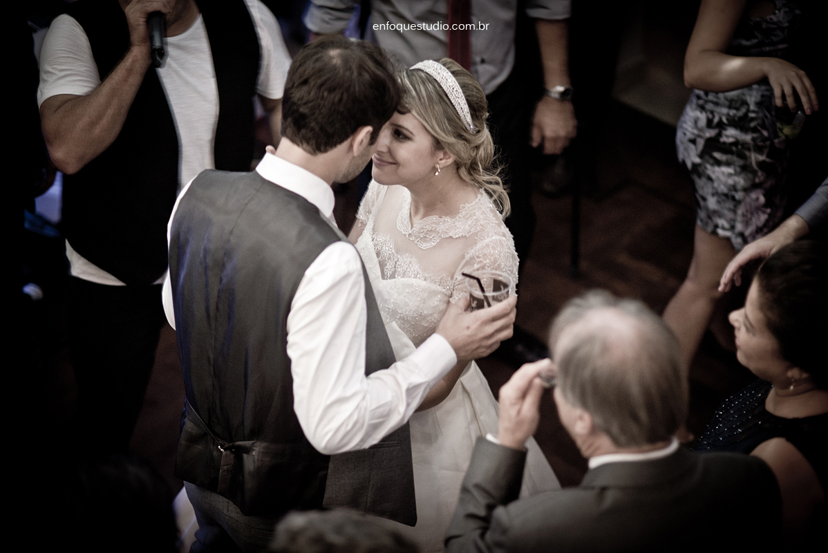 Fotos de casamento de Priscila e Gustavo no Salão Catavento em Piracicaba - SP