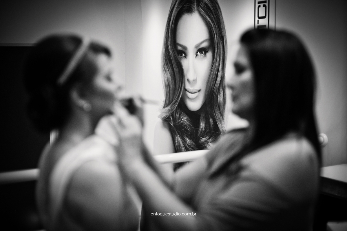 Fotos de casamento de Letícia e Fred - Making of Leonardo Foresti com cerimonia na Capela do Terras e Recepção no Salão Beira Rio - Piracicaba - SP