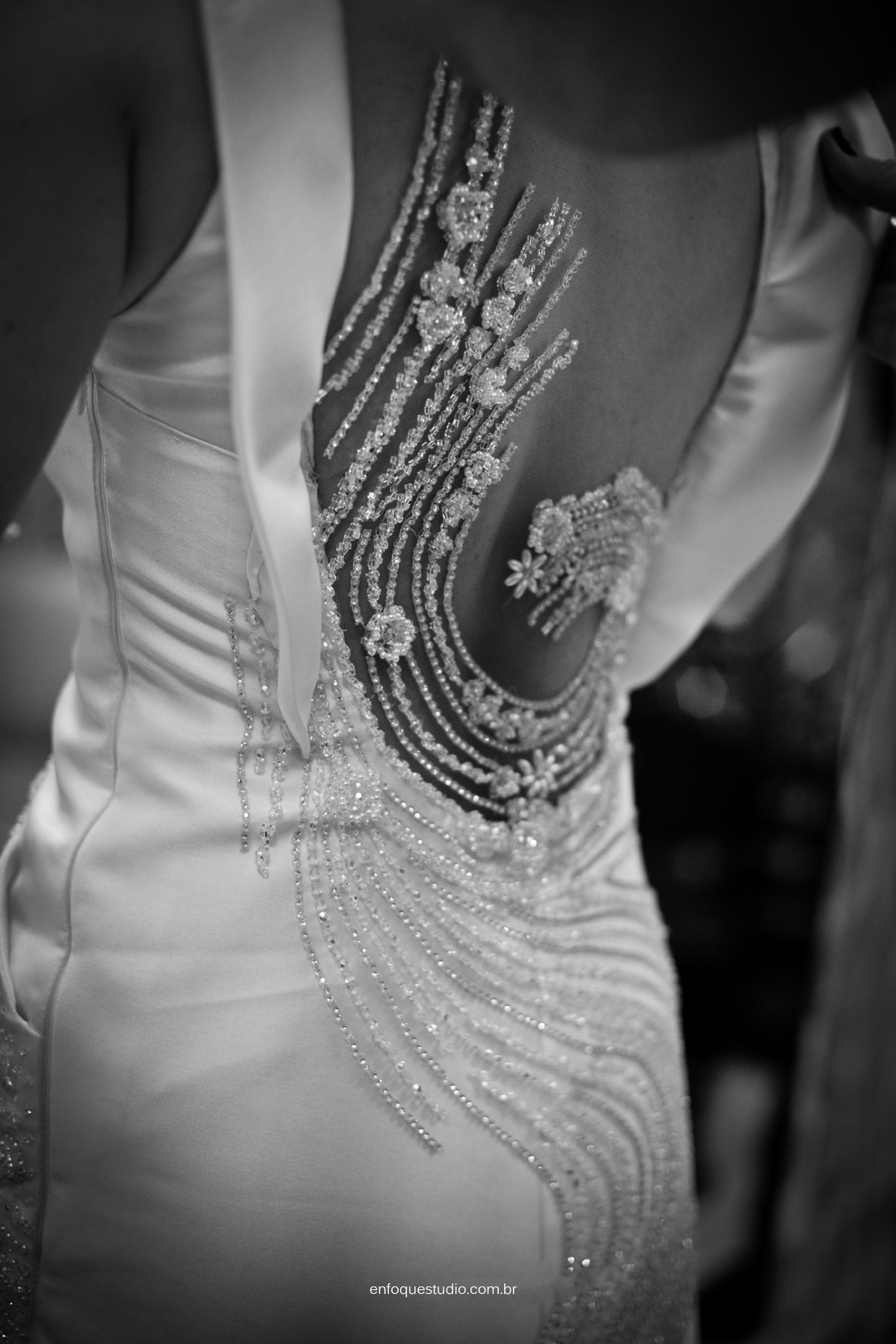 Fotos de casamento de Letícia e Fred - Making of Leonardo Foresti com cerimonia na Capela do Terras e Recepção no Salão Beira Rio - Piracicaba - SP