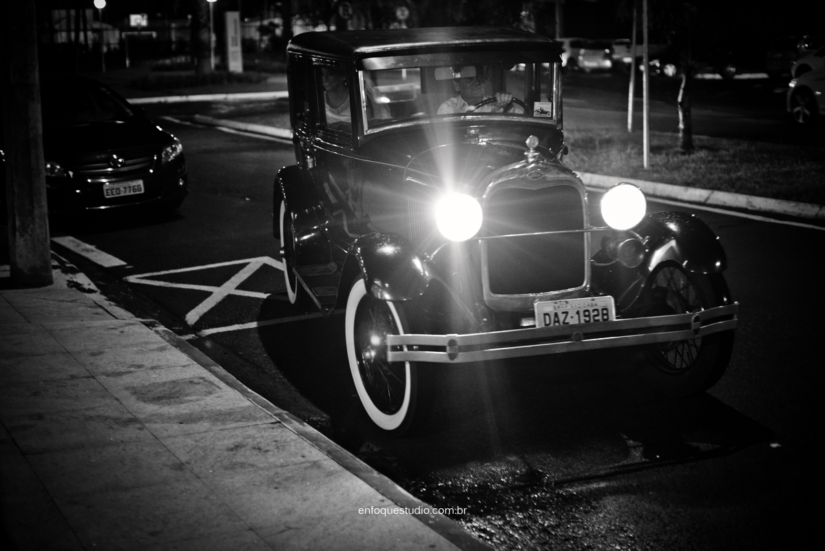 Fotos de casamento de Letícia e Fred - Making of Leonardo Foresti com cerimonia na Capela do Terras e Recepção no Salão Beira Rio - Piracicaba - SP