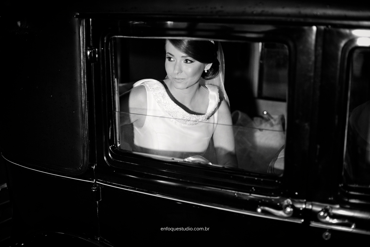 Fotos de casamento de Letícia e Fred - Making of Leonardo Foresti com cerimonia na Capela do Terras e Recepção no Salão Beira Rio - Piracicaba - SP