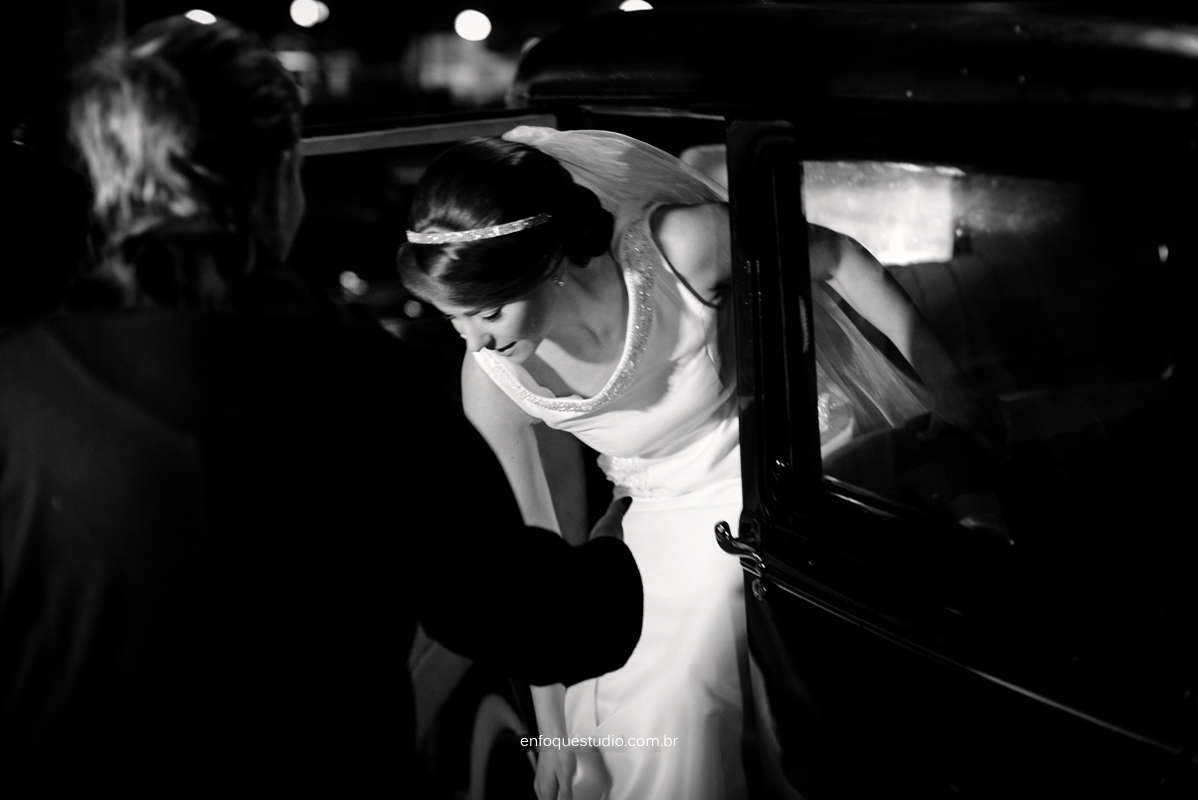 Fotos de casamento de Letícia e Fred - Making of Leonardo Foresti com cerimonia na Capela do Terras e Recepção no Salão Beira Rio - Piracicaba - SP