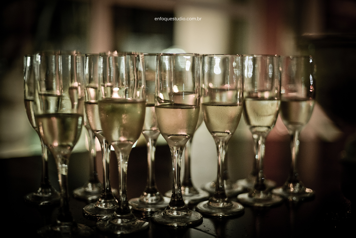 Fotos de casamento de Letícia e Fred - Making of Leonardo Foresti com cerimonia na Capela do Terras e Recepção no Salão Beira Rio - Piracicaba - SP