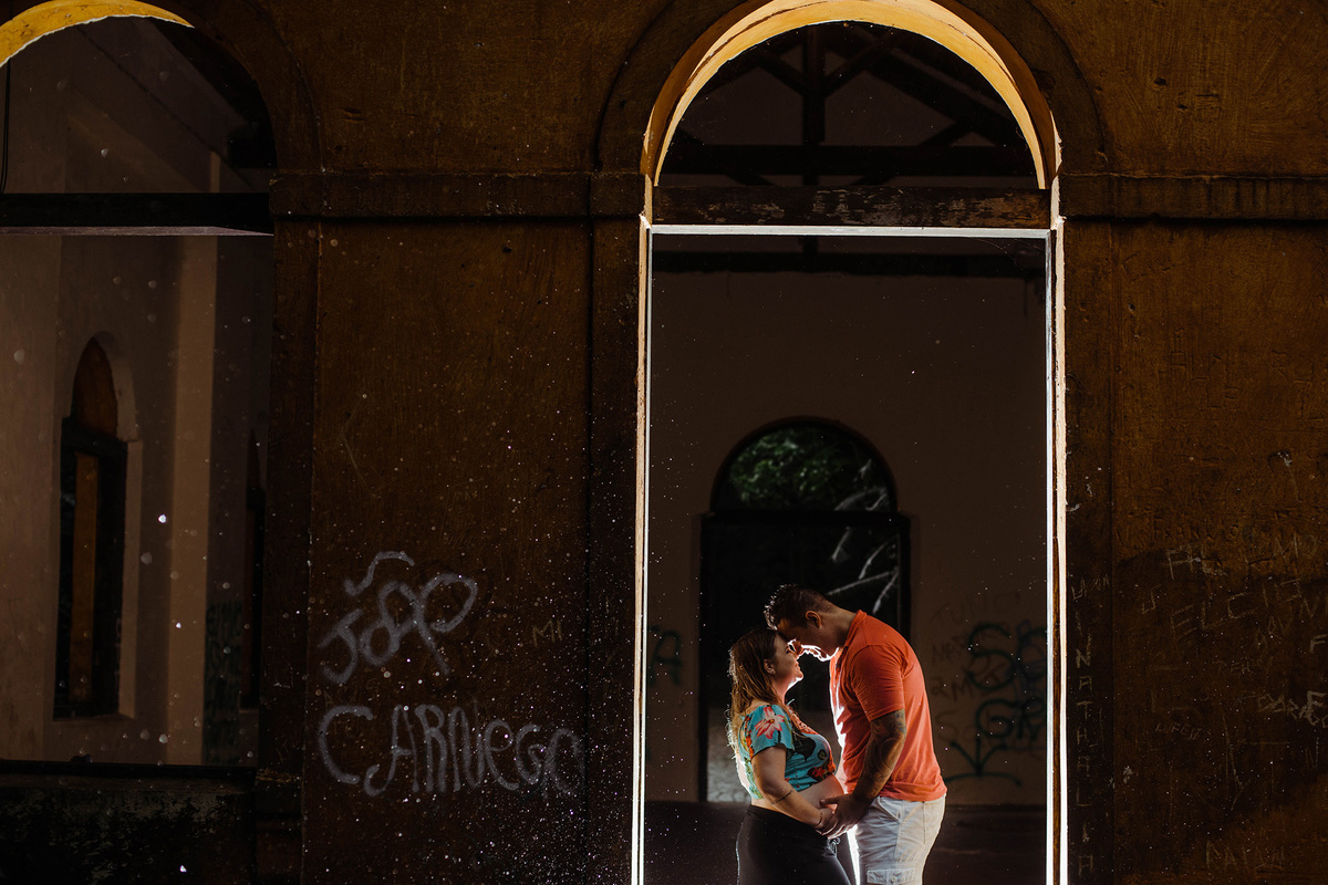 foto de barracão abandonado