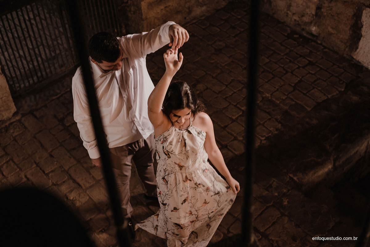 FOTO DE CASAL DANÇANDO