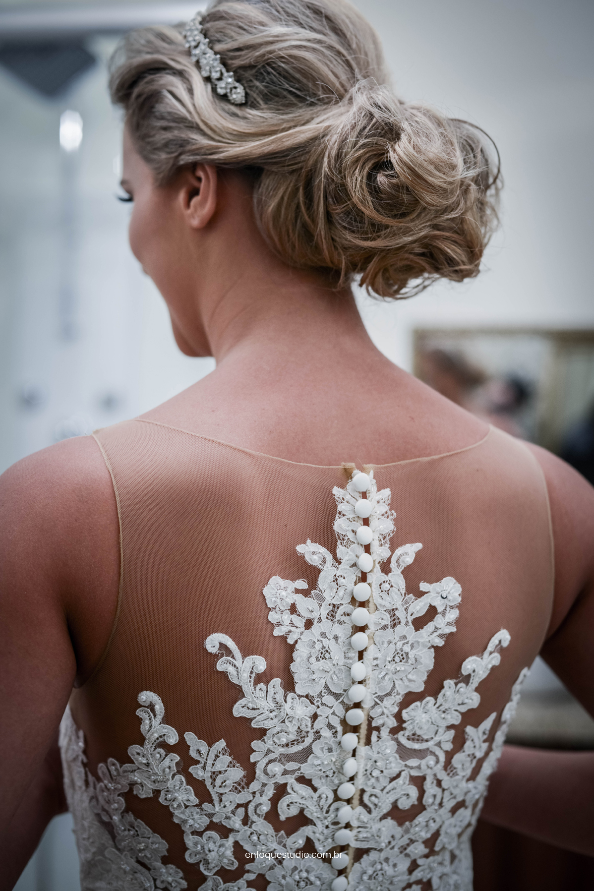 Foto Costa de vestido de noiva lindo