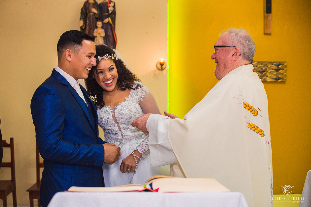 Padre falou alguma coisa ahí em! 
O que será?