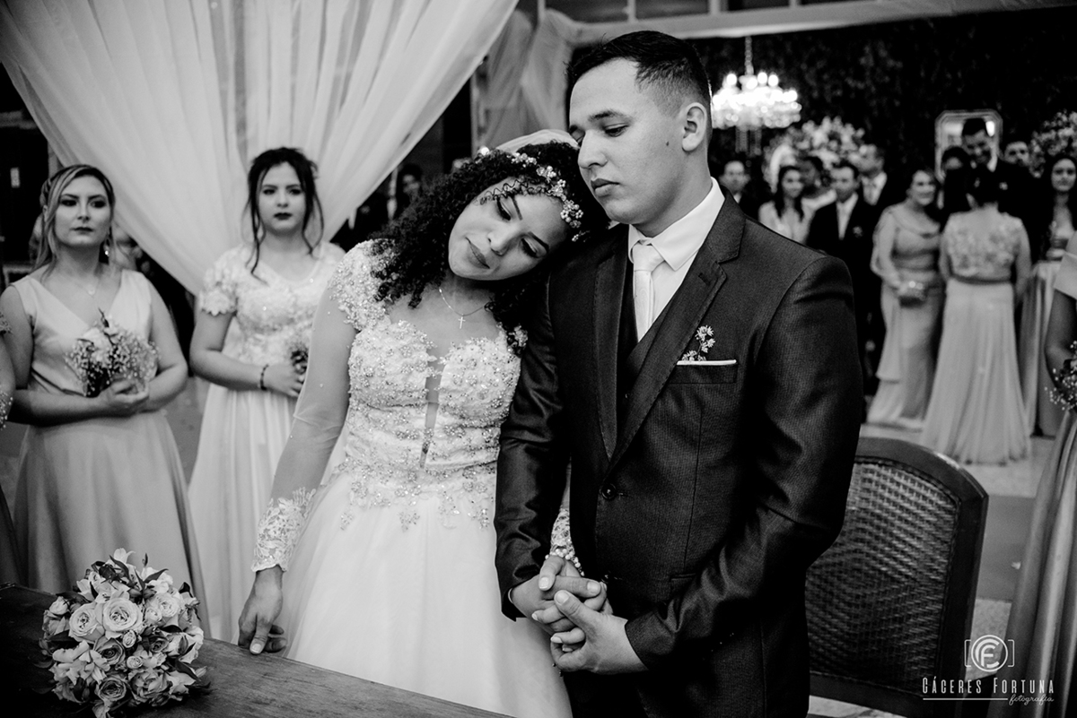 Aahh, eles tem uma cara de quem quer assinar logo e festar! 