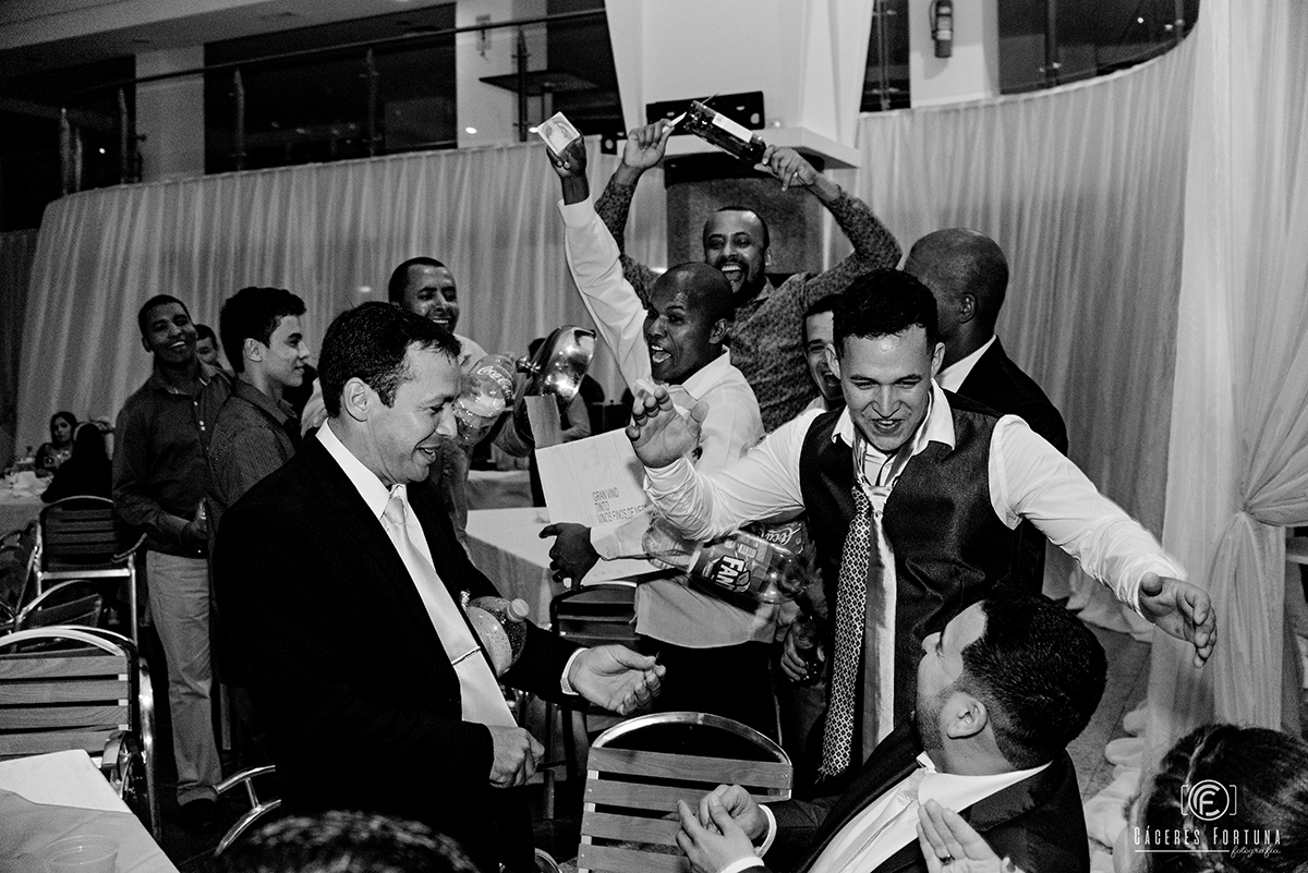 Olha a alegria de quem recebeu uma quantia boaa.