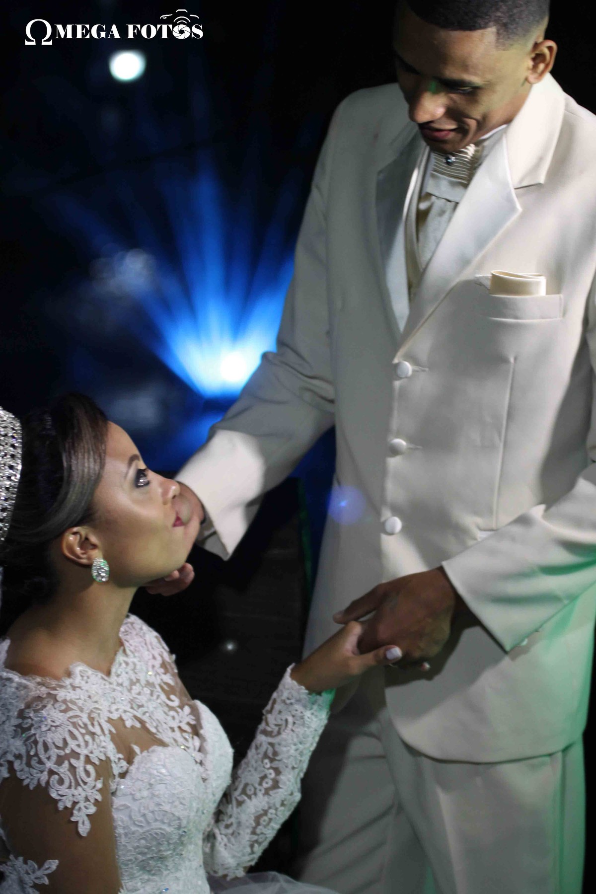 Sessão fotográfica feita logo após o casamento