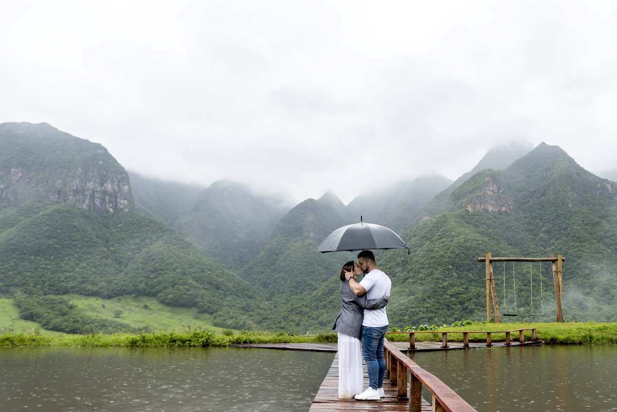 ensaio pré-casamento com paisagem linda em santa catarina