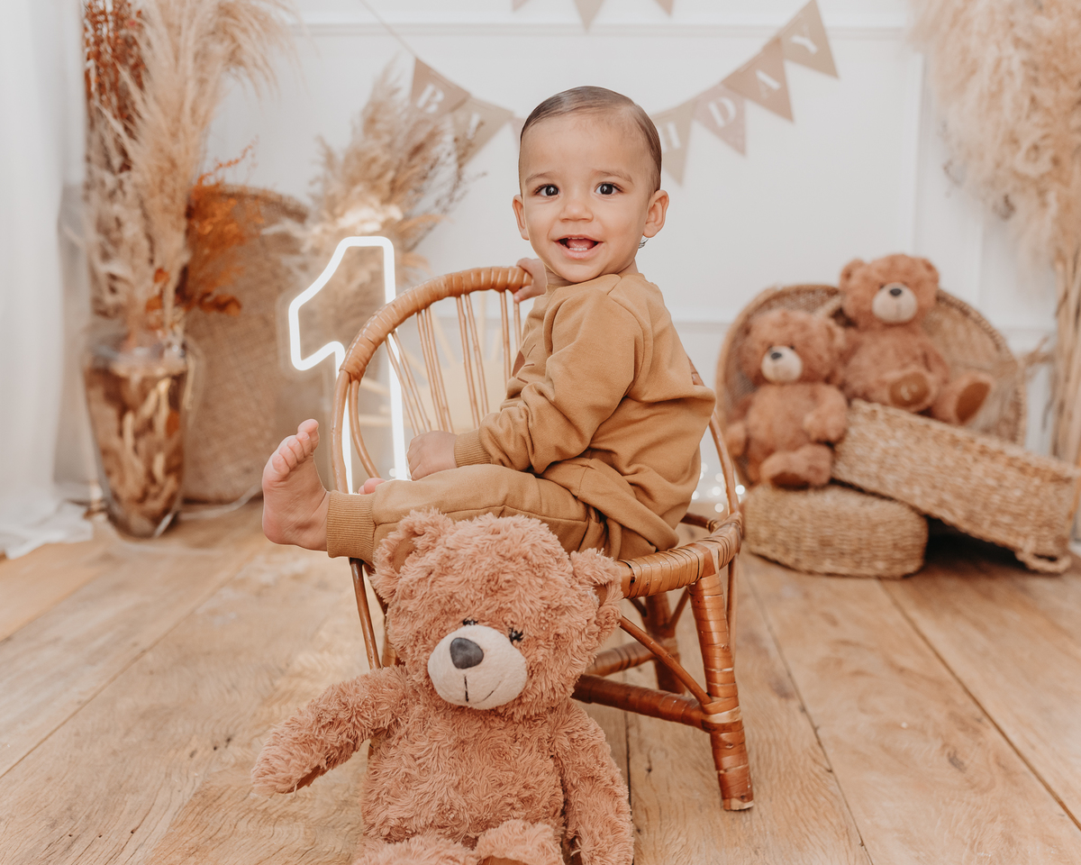 Ensaio smash the cake clean em estúdio na Zona Leste de São Paulo- Matteo