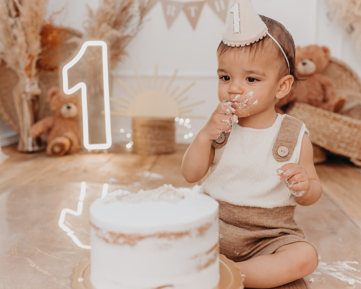 Ensaio smash the cake clean em estúdio na Zona Leste de São Paulo- Matteo