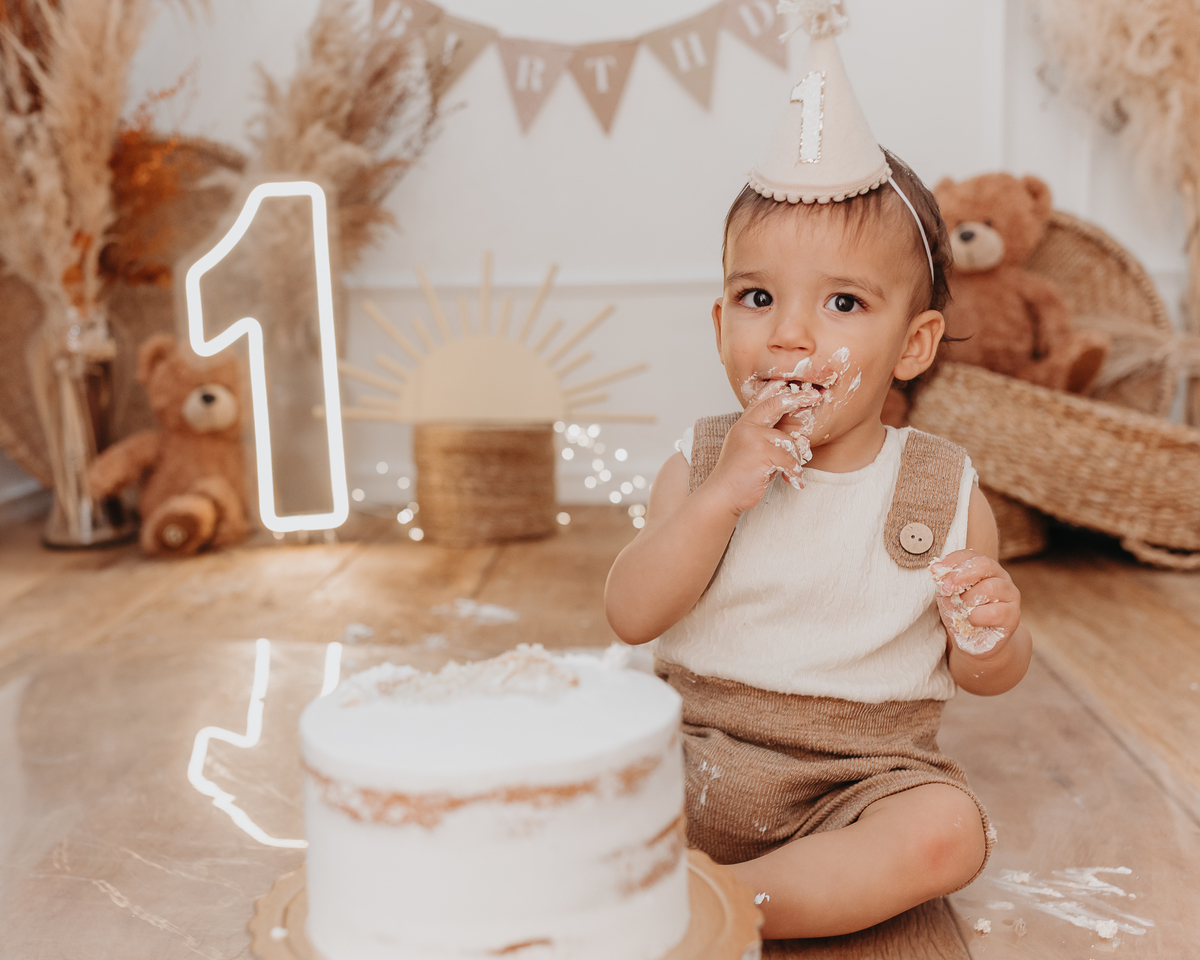 Ensaio smash the cake clean em estúdio na Zona Leste de São Paulo- Matteo