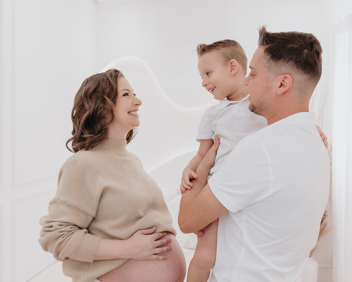 ENSAIO DE GESTANTE EM ESTUDIO CLEAN 