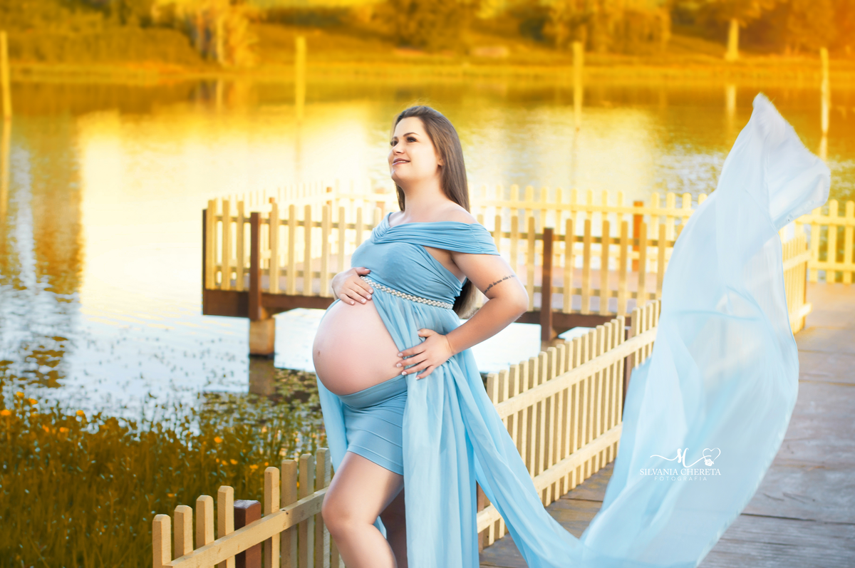 Tive o enorme prazer em fotografar esta família lindaaa!!! Esperando o Matheus,  este ensaio rendeu lindos cliques!



Nossos pacotes estão inclusos para as gestantes: Maquiagem + Cabelo, parceria toop + lindas roupas e acessórios.