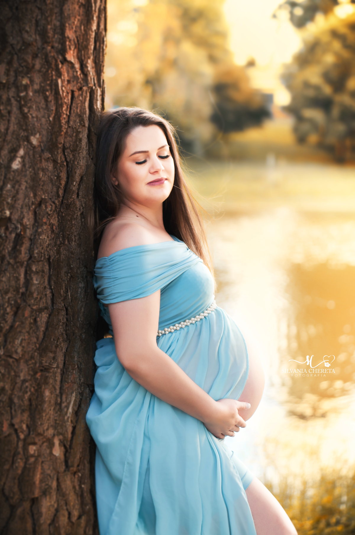 Tive o enorme prazer em fotografar esta família lindaaa!!! Esperando o Matheus,  este ensaio rendeu lindos cliques!



Nossos pacotes estão inclusos para as gestantes: Maquiagem + Cabelo, parceria toop + lindas roupas e acessórios.