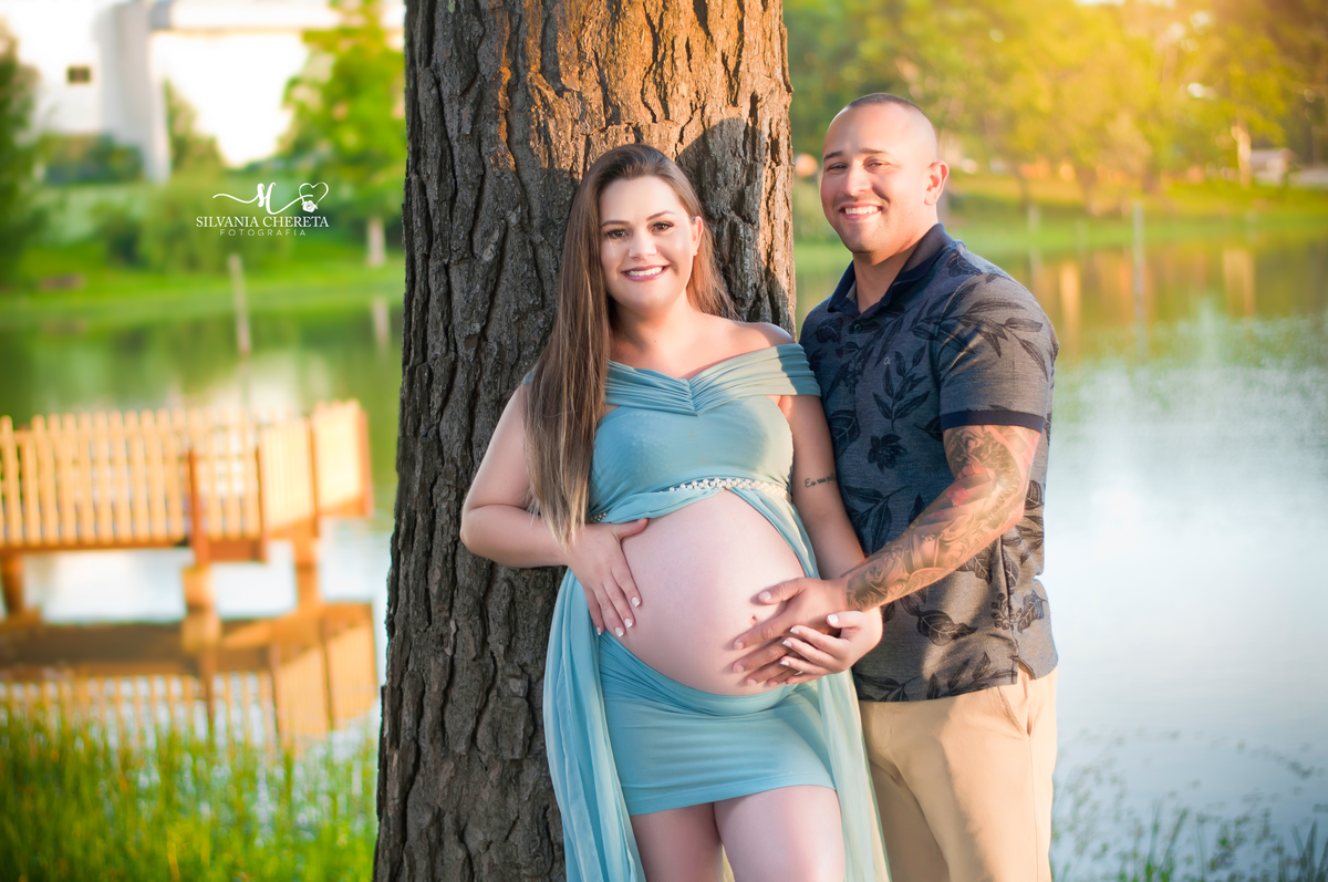 Tive o enorme prazer em fotografar esta família lindaaa!!! Esperando o Matheus,  este ensaio rendeu lindos cliques!



Nossos pacotes estão inclusos para as gestantes: Maquiagem + Cabelo, parceria toop + lindas roupas e acessórios.