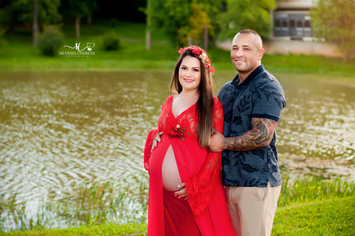 Tive o enorme prazer em fotografar esta família lindaaa!!! Esperando o Matheus,  este ensaio rendeu lindos cliques!



Nossos pacotes estão inclusos para as gestantes: Maquiagem + Cabelo, parceria toop + lindas roupas e acessórios.