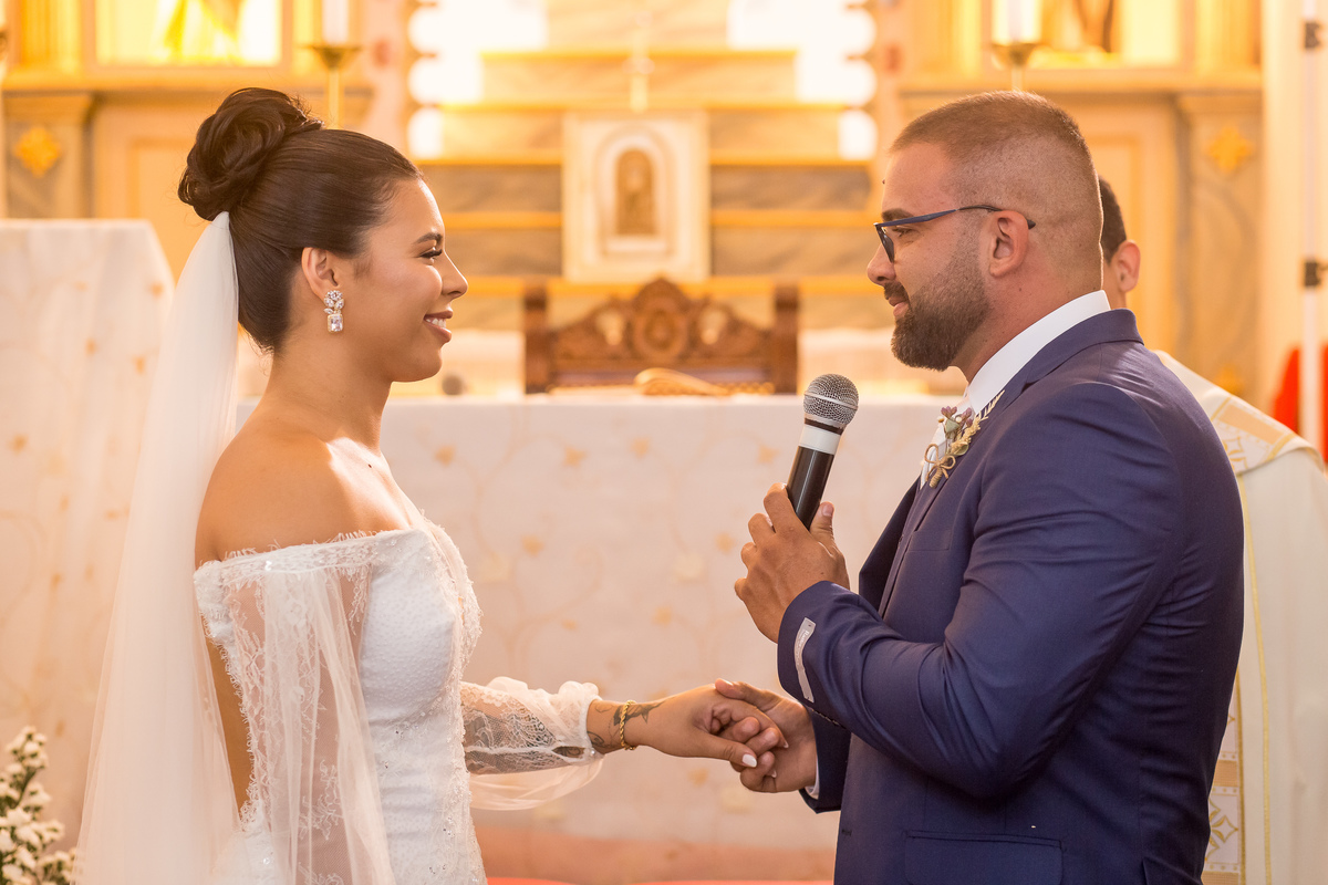 Abençoada cerimônia de casamento na Matriz de Guarapari, com registros incríveis.
Casamento com toque clássico e elegante na Igreja Matriz Nossa Senhora da Conceição