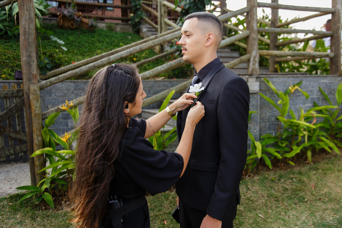 Fotógrafo de casamento em Guarapari captura cada detalhe de cerimônias ao ar livre na encantadora região de Buenos Aires.