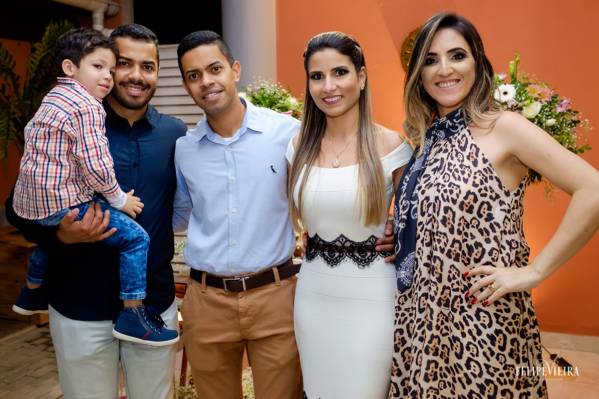 bolo de noivado, noivado em guarapari, felipe vieira fotografo, pousada serra negra, decoração para noivado, noivado, casamento guarapari