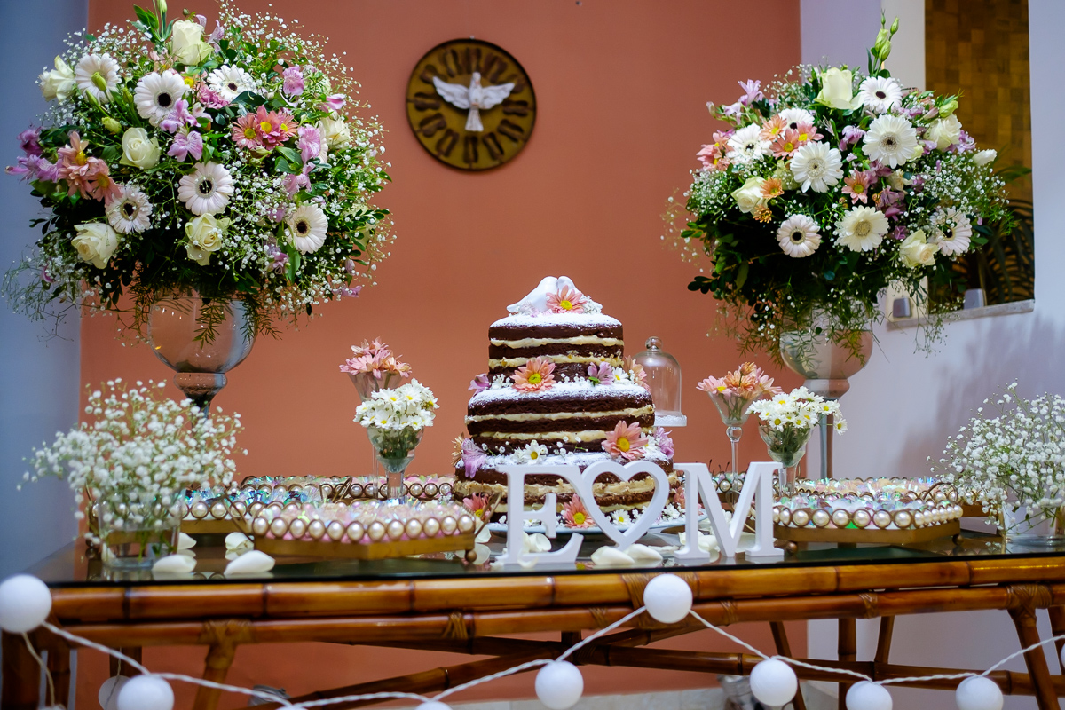 bolo de noivado, noivado em guarapari, felipe vieira fotografo, pousada serra negra, decoração para noivado, noivado, casamento guarapari